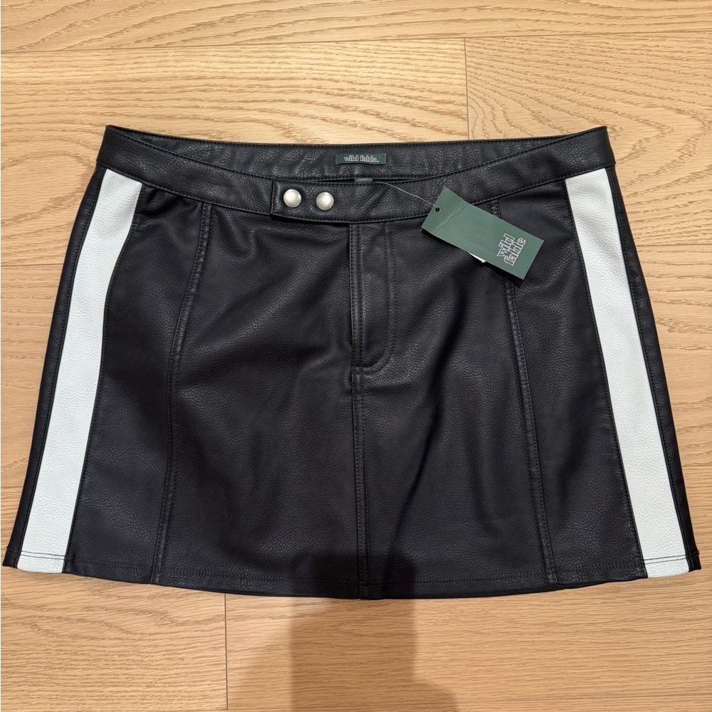 BNWT Black and White Skirt